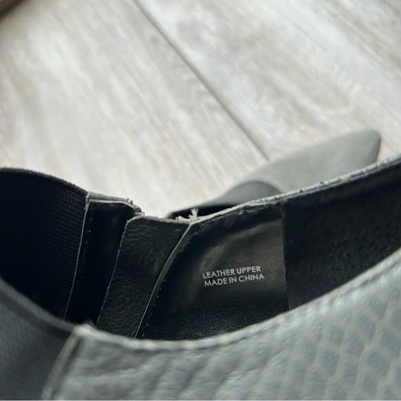 Tahari Bea Snake Embossed Gray Leather Bootie Stiletto Pointed Toe - Picture 12 of 16